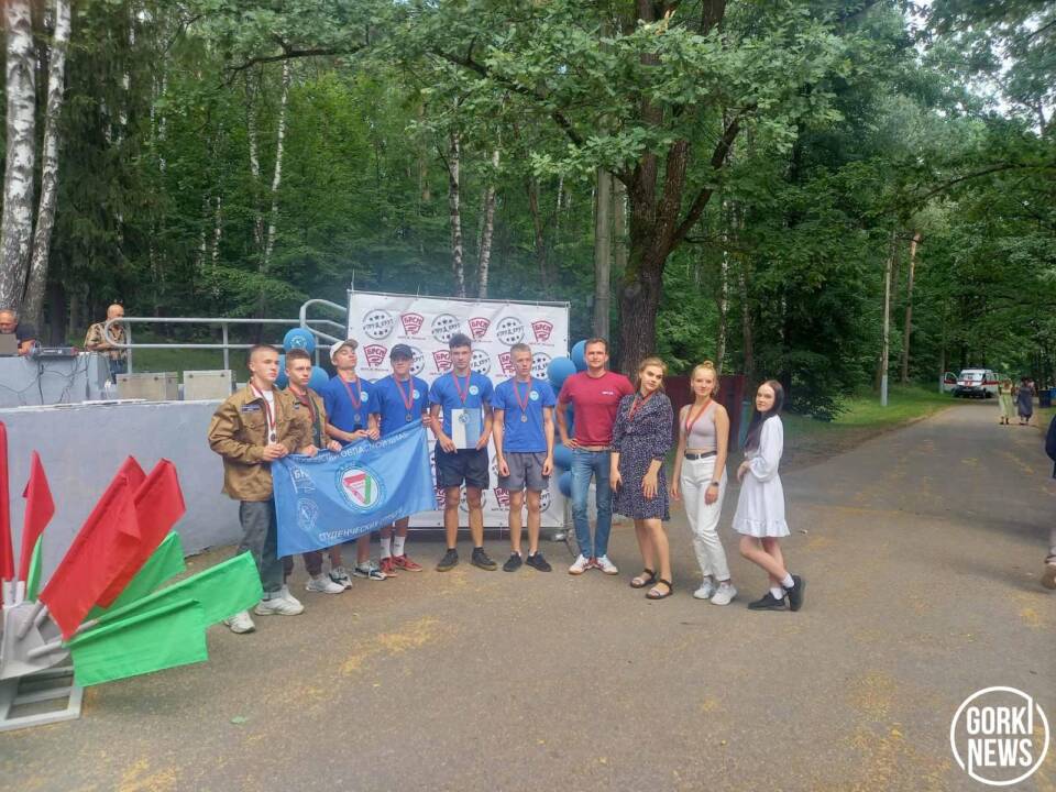 Фестиваль творчества студотрядов «Молодость в бойцовке» прошел в Печерском лесопарке Могилева