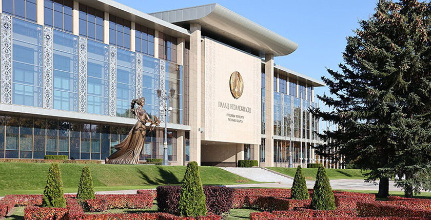 Лукашенко: от многополярного мира пользу будут иметь все государства