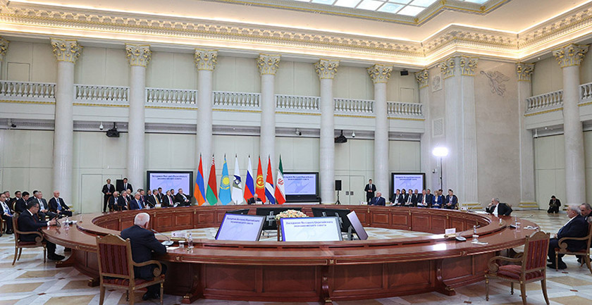 Лидеры стран ЕАЭС приняли декларацию о дальнейшем развитии союза до 2030-го и на период до 2045 года