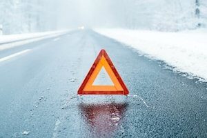 МЧС призывает к осторожности в связи с гололедицей