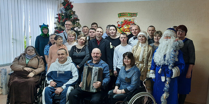 Замечательный зимний праздник собрал друзей в клубе «Теплый дом»  