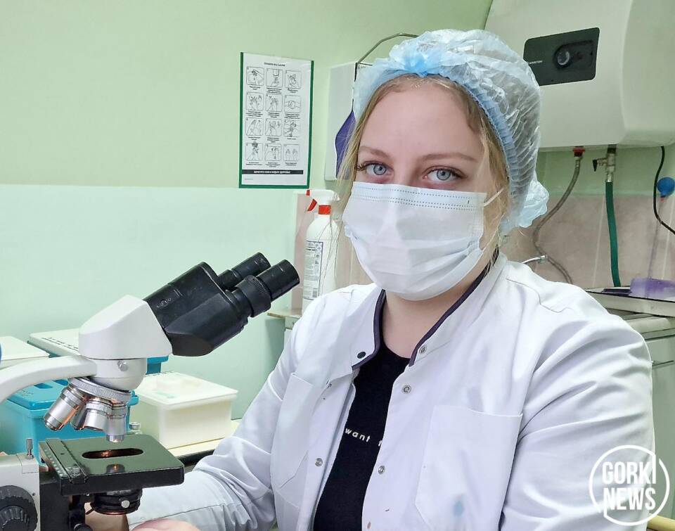 Фельдшер-лаборант Ксения Задерка: мечтаю работать в центре гигиены и эпидемиологии