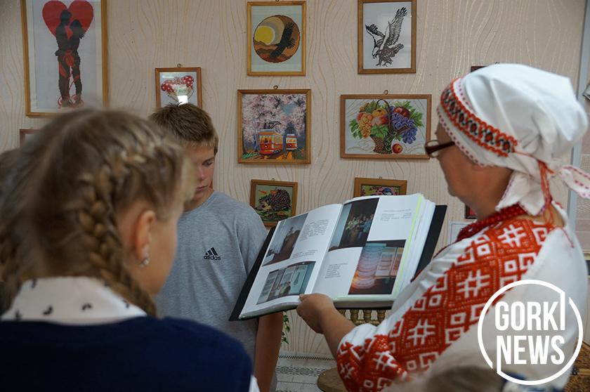 В районном доме ремесел открылась выставка предметов спирального плетения народного мастера Республики Беларусь