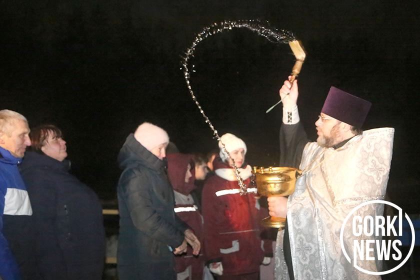 Посмотрите, как прошел традиционный праздник Великого освящения воды на Оршанском озере. Фоторепортаж