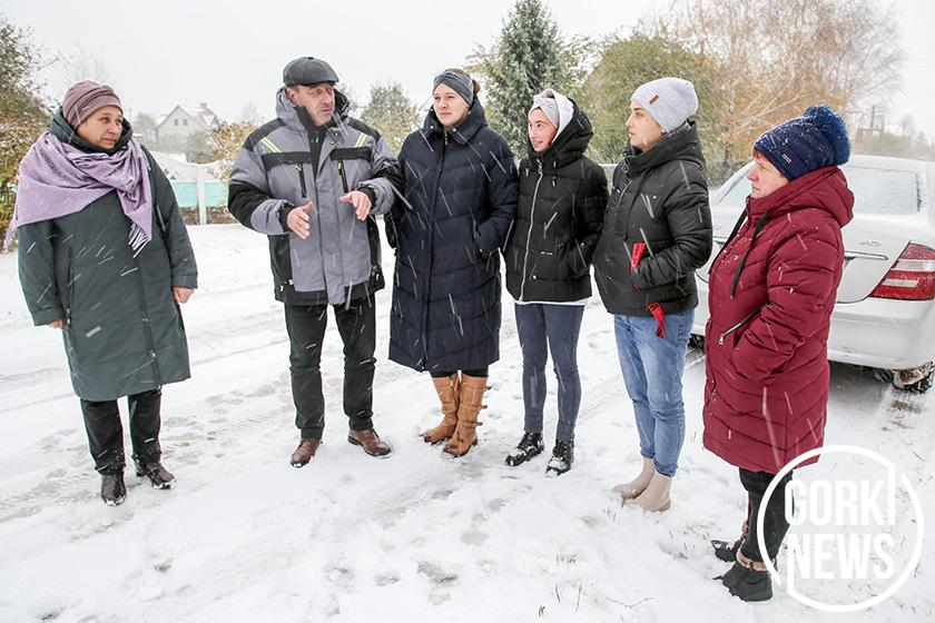 Качество воды в Ректе. На вопросы жителей агрогородка ответил начальник ВКУ