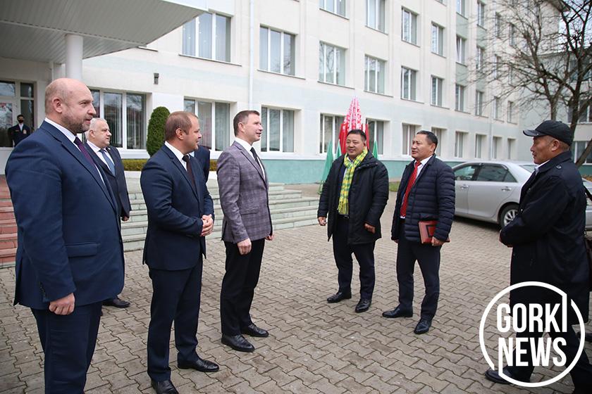 Тыдзень роднай мовы. Дыялог з горацкім паэтам