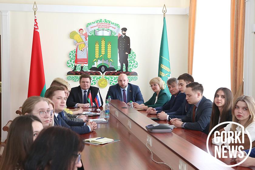 Телемост единства: на связи Горки и Смоленск