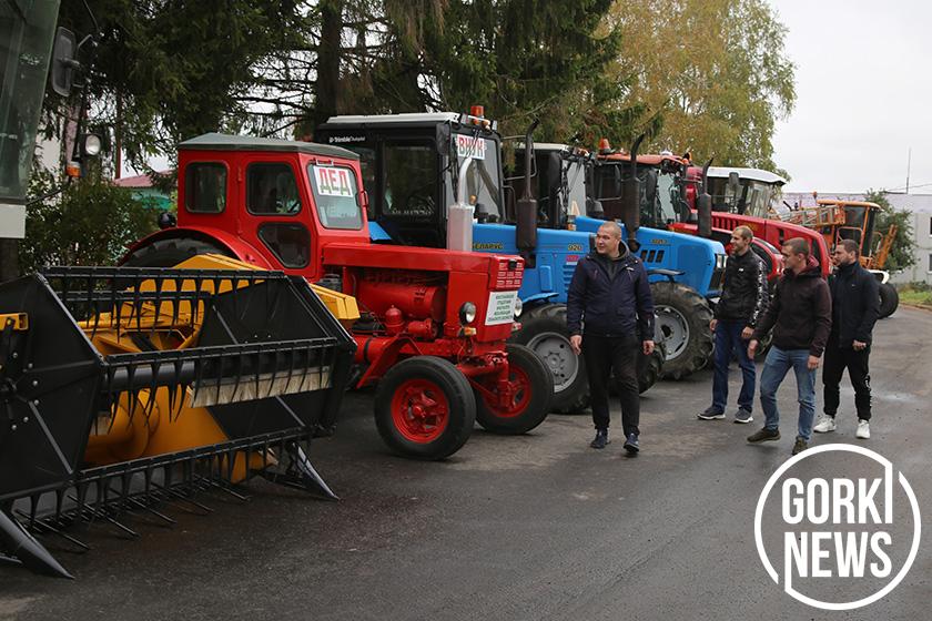 В работе сельского исполнительного комитета с населением нет второстепенных вопросов