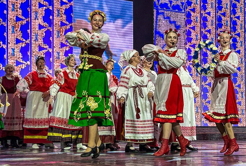 Гала-концерт художественного творчества Могилевской области «Натхненне Радзiмай» прошел во Дворце Республики (фоторепортаж)