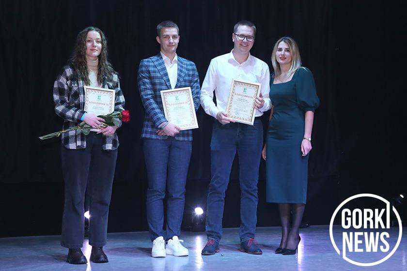 Лучшие работники ОАО «Молочные горки» и ИООО «Горецкий пищевой комбинат» получили награды от руководства к профессиональному празднику