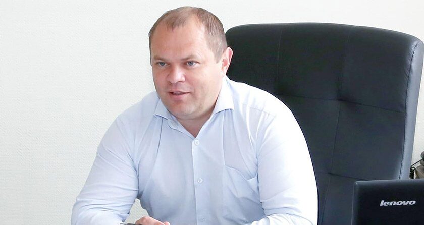 Прямую телефонную линию с населением района провел председатель Горецкого райисполкома Михаил Гулый