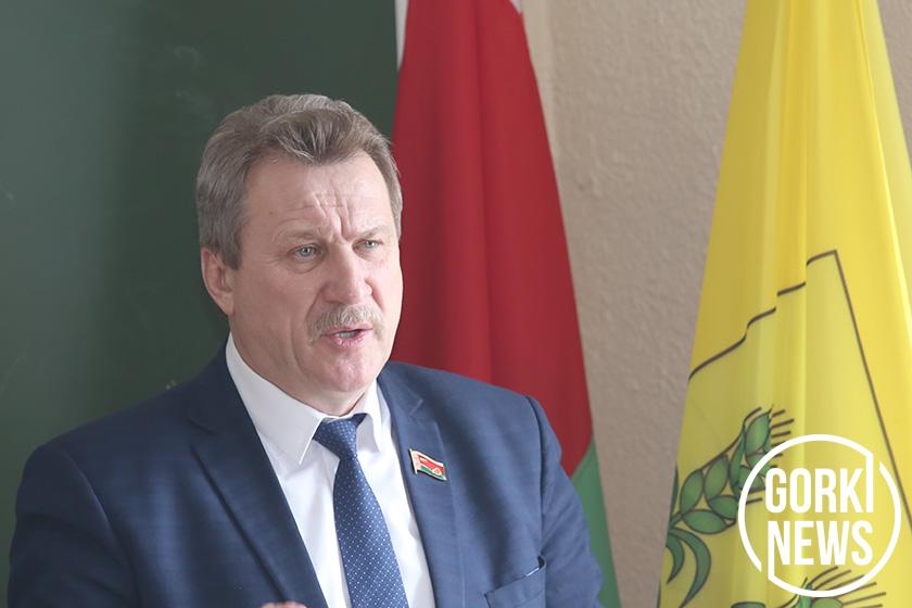 <strong>Сенатор Валерий Полищук встретился с трудовым коллективом УКПП «Коммунальник»</strong>