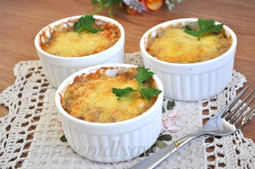 Жюльен с курицей и грибами