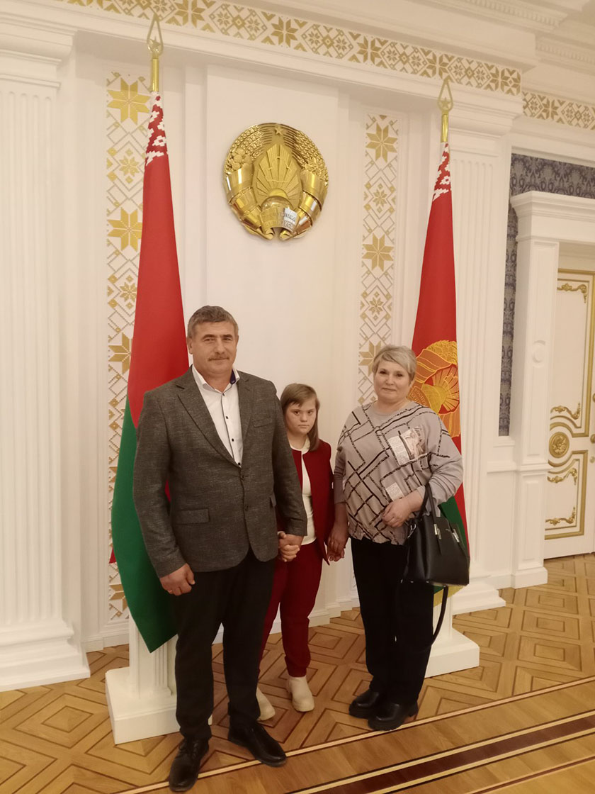 Семья из Горецкого района посетила Дворец Независимости. Узнали впечатления