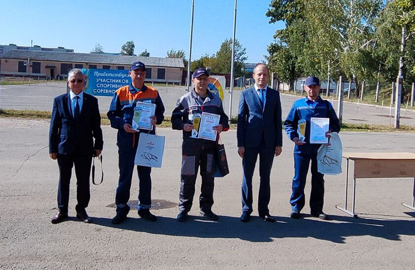 Водитель мусоровоза из УКПП «Коммунальник» Андрей Окулик занял второе место на областном конкурсе профмастерства