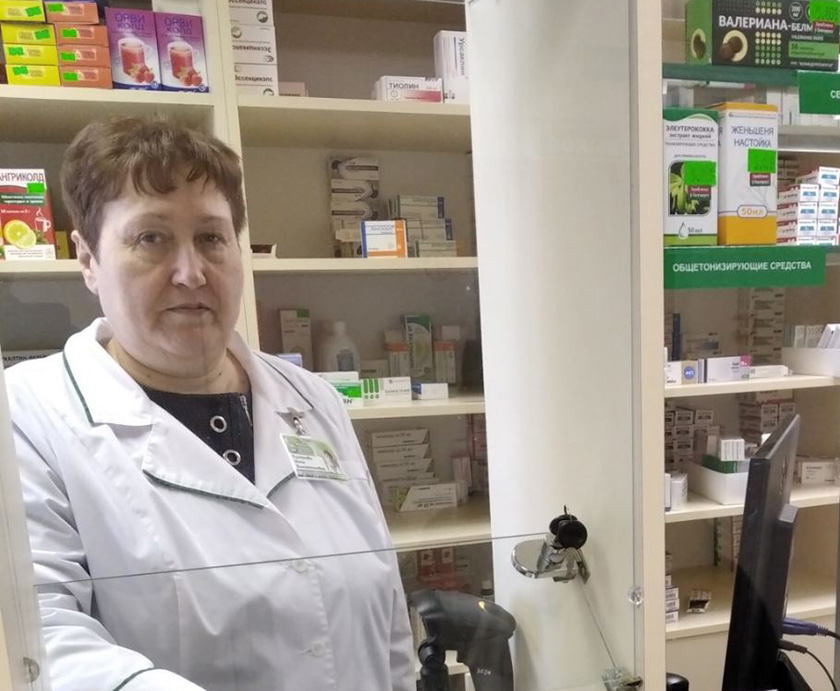 Маслаковский фармацевт Инна Кулешова: приятно осознавать, что ты имеешь отношение к выздоровлению одно­сельчан