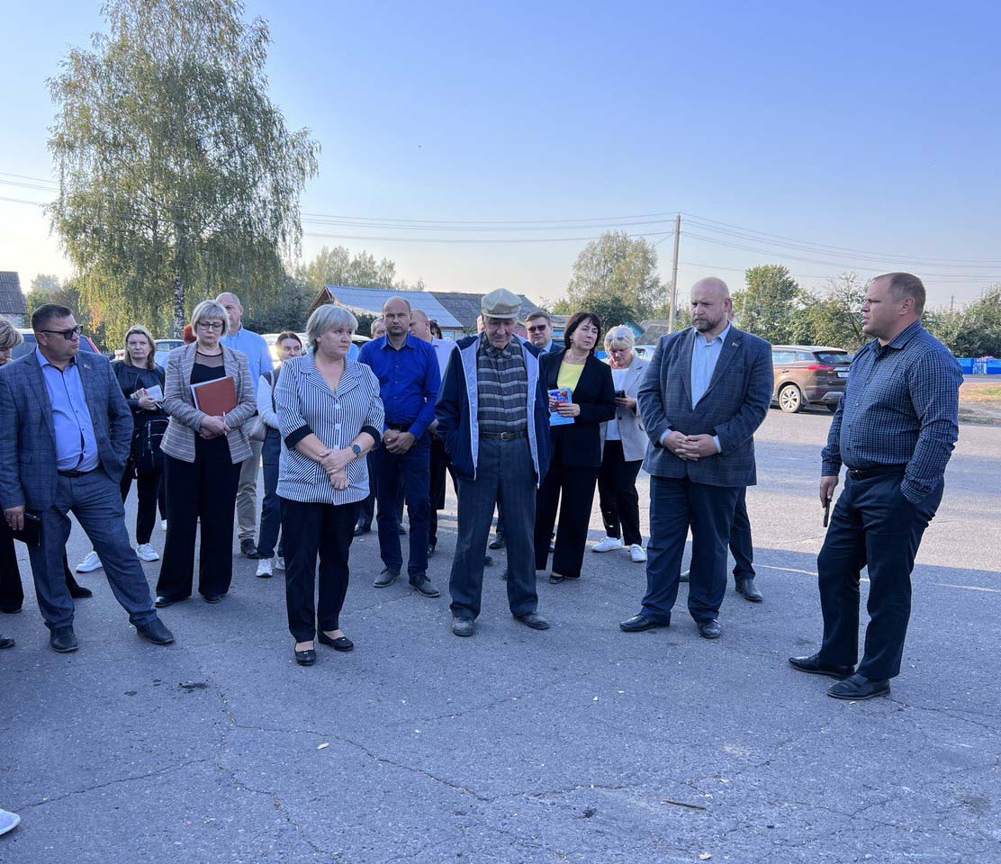 Жители Больших Шарип и Красулино рассказали руководству района о волнующих их вопросах