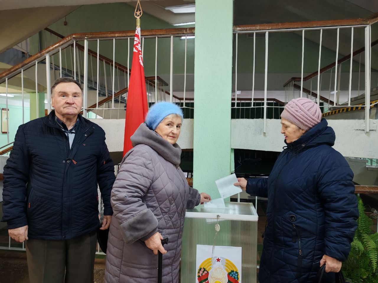 Семьи, молодежь и старшее поколение проявляют гражданскую позицию и активно участвуют в выборах