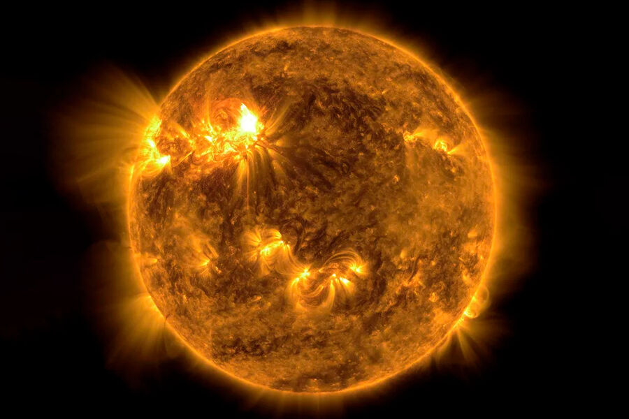 Четыре мощные вспышки зарегистрированы на Солнце