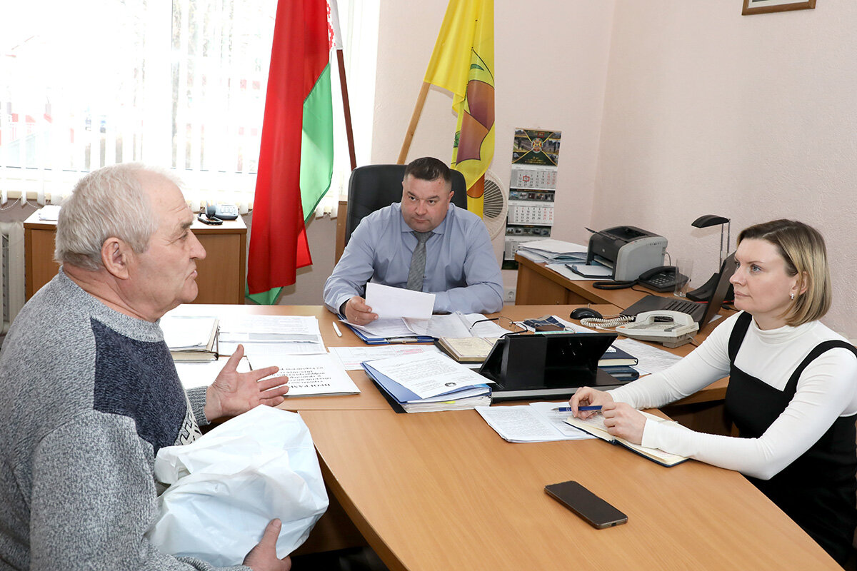 Кто пришел на личный прием граждан к заместителю председателя райисполкома