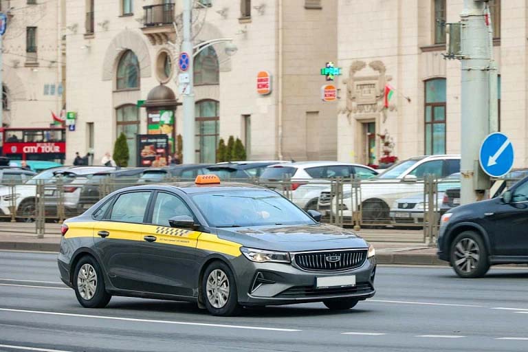 В Беларуси изменили сроки прохождения техосмотра для такси и автобусов
