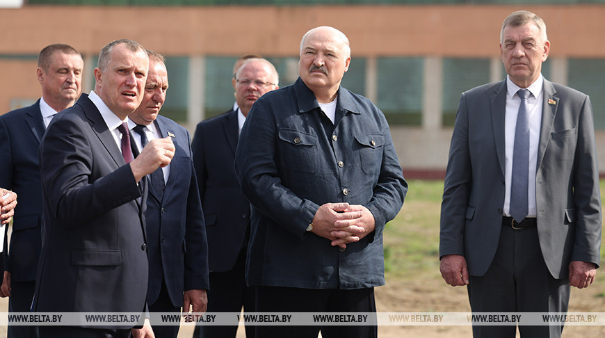 Лукашенко: жилье будем строить прежде всего под потребности производства