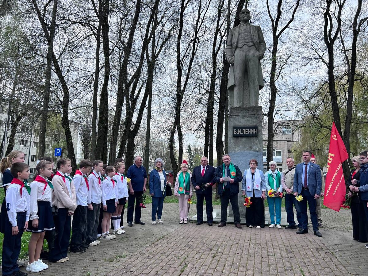 В Горках отметили 155-ю годовщину со дня рождения Владимира Ленина