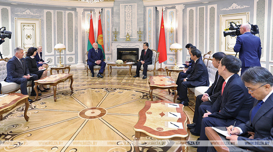 Лукашенко: Беларусь готова развивать сотрудничество с Китаем, реализуя совместные проекты