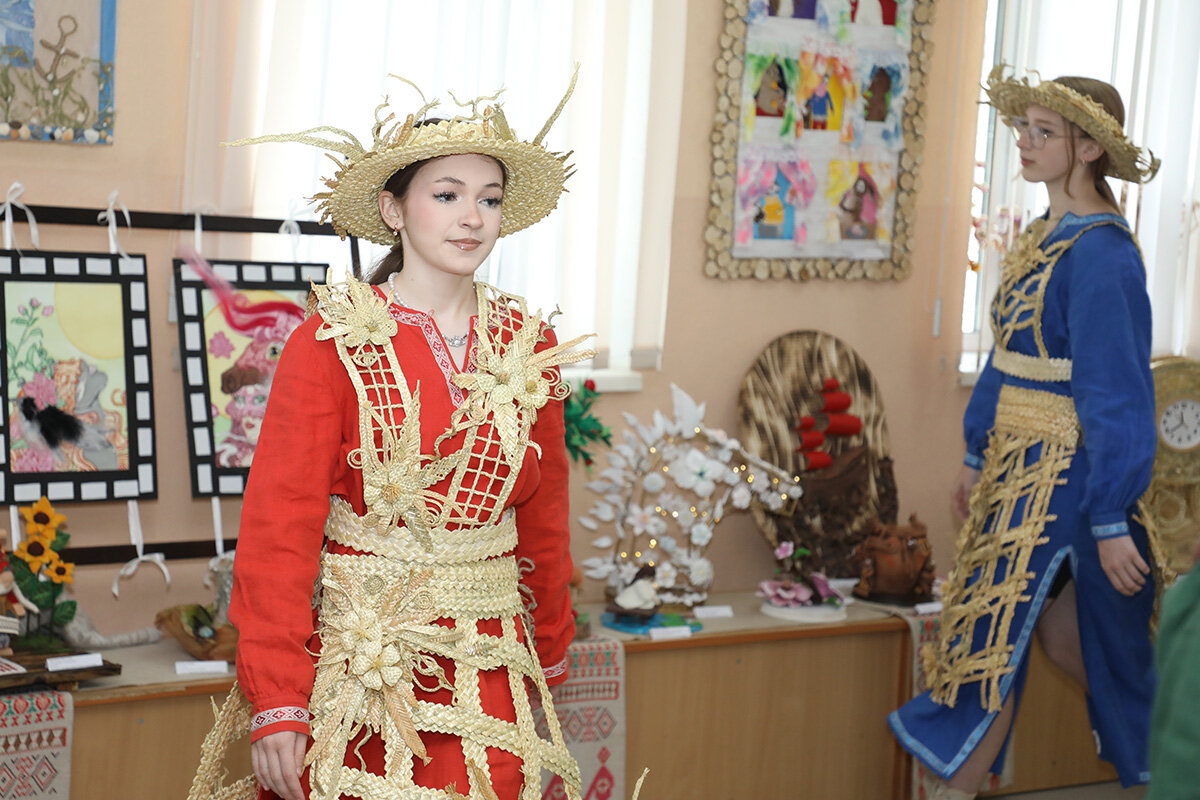 В детской школе искусств и художественных ремесел г. Горки отметили успешное завершение учебного года выставкой итоговых работ