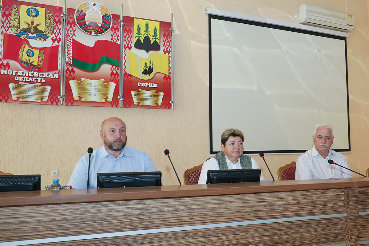 Здоровье населения, обращения граждан, исполнение бюджета – эти актуальные вопросы рассмотрели депутаты райсовета