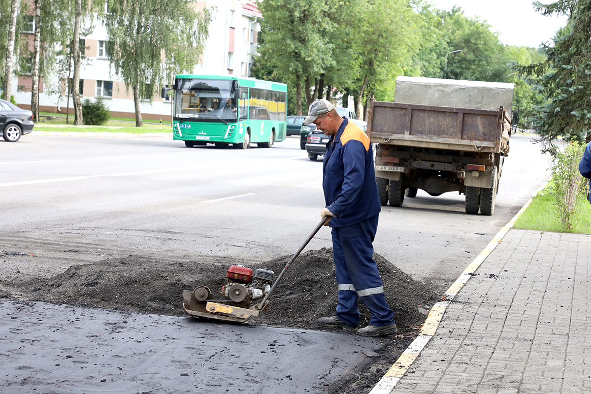 Почему перенесли «лежачий полицейский» около Дворца культуры БГСХА?
