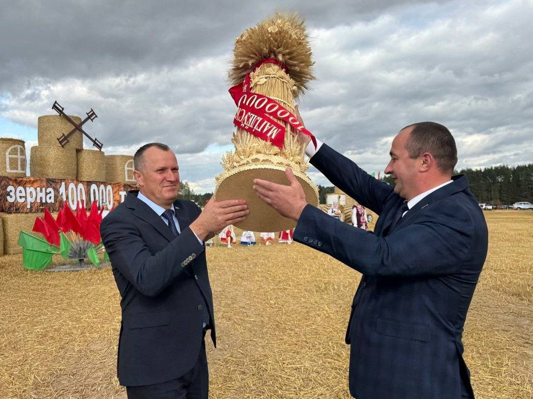 Могилевщина перешагнула знаковую отметку в 1 миллион тонн зерна нового урожая!