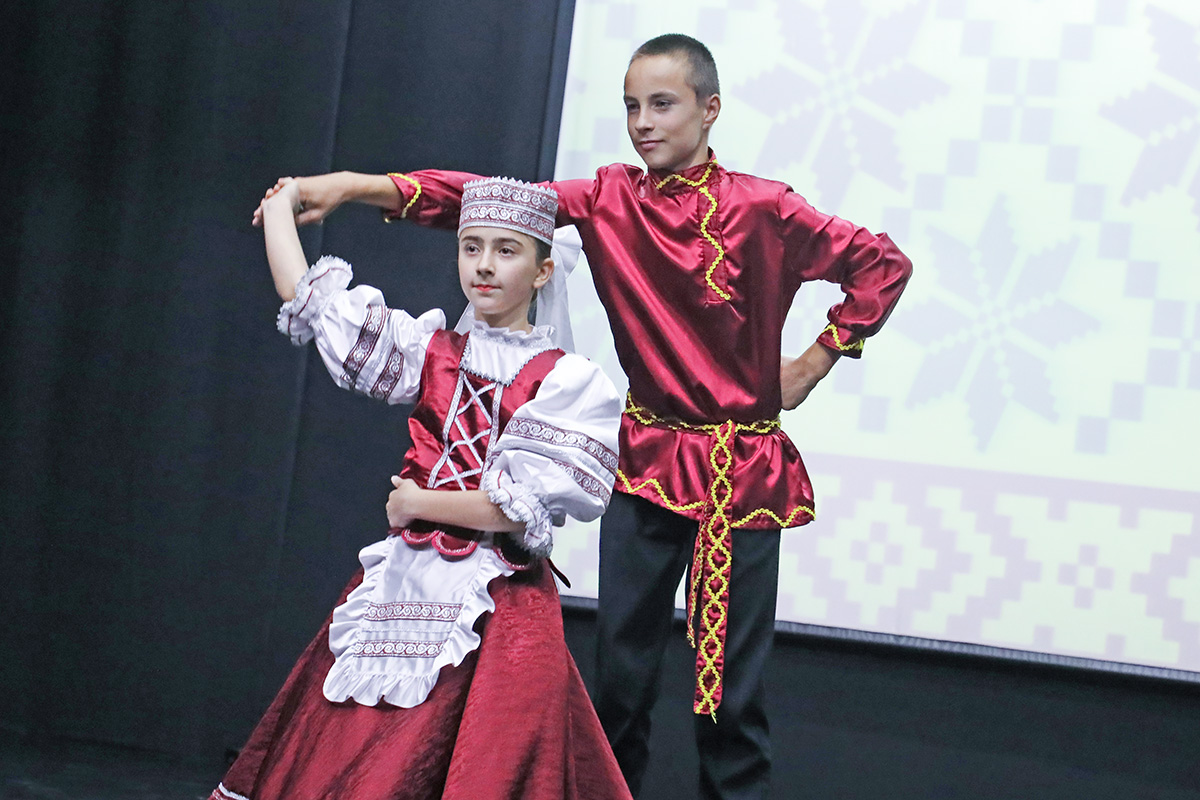 Концерт, посвященный Дню народного единства Республики Беларусь, прошел в ДШИиВХМ (фоторепортаж)