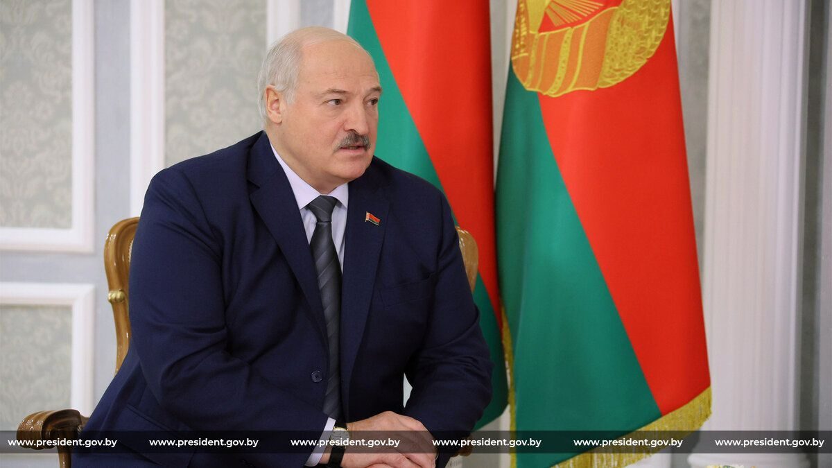 Лукашенко назвал закрытие Польшей границы с Беларусью недружественным политическим шагом против Китая