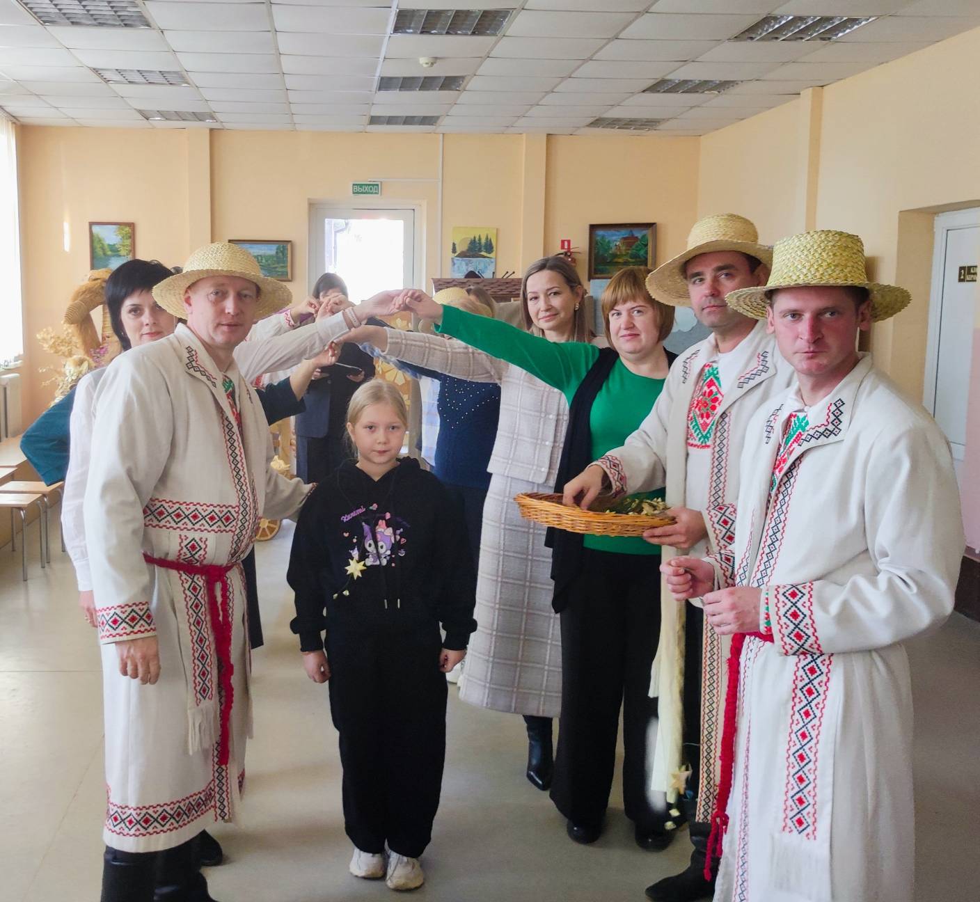 У дзіцячай школе мастацтваў і мастацкіх рамёстваў для першакласнікаў адбылося традыцыйнае пасвячэнне у рамяство