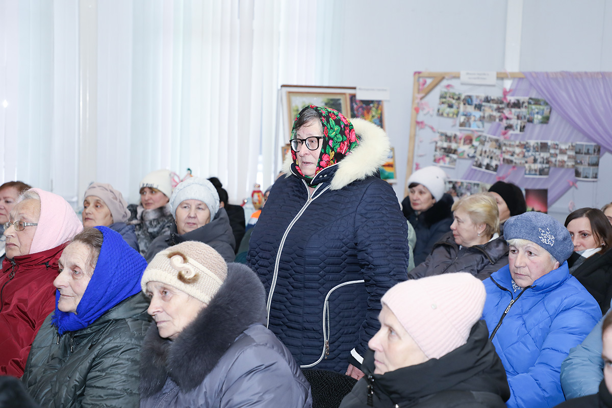 Что волнует жителей Гор и Лебедево? Сегодня прошла встреча населения с руководством района