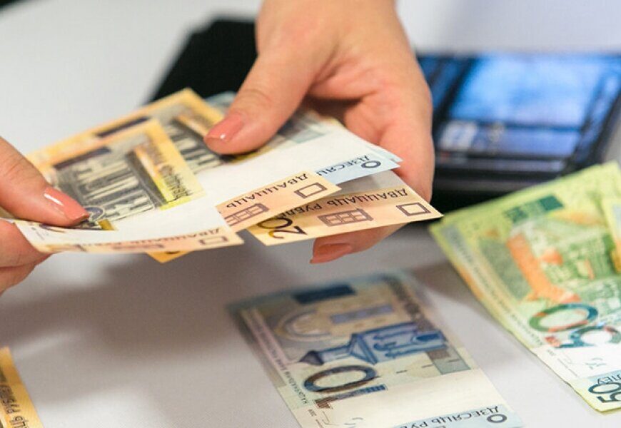 Реальные денежные доходы населения Беларуси в январе-сентябре выросли на 10,2% 