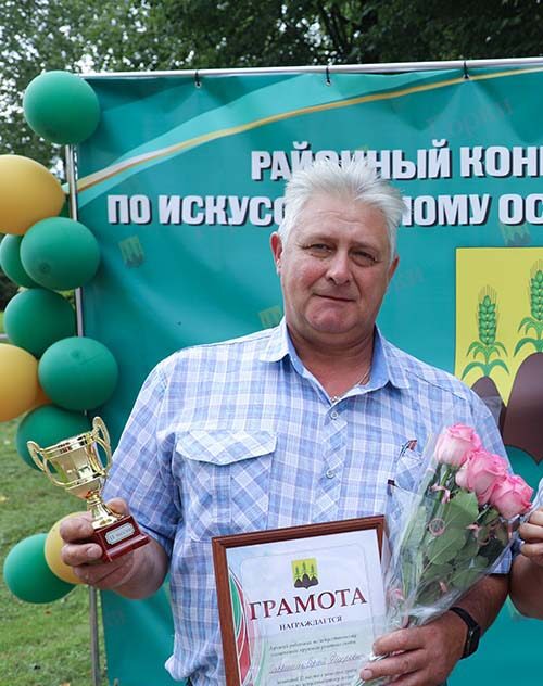 В Беларуси наградили более 100 работников АПК. Среди них есть и наши земляки