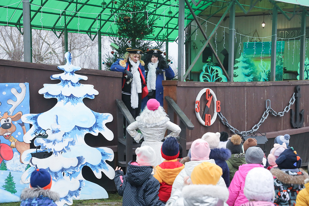 Резиденция Деда Мороза распахнула свои двери для детей на базе отдыха «Мерея» в агрогородке Ленино
