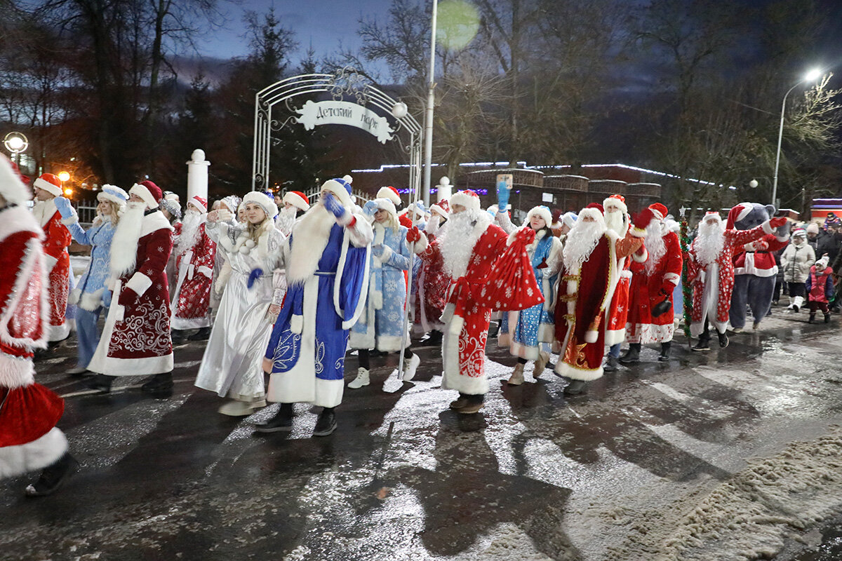 15 декабря пройдет зажжение огней на главной елке города