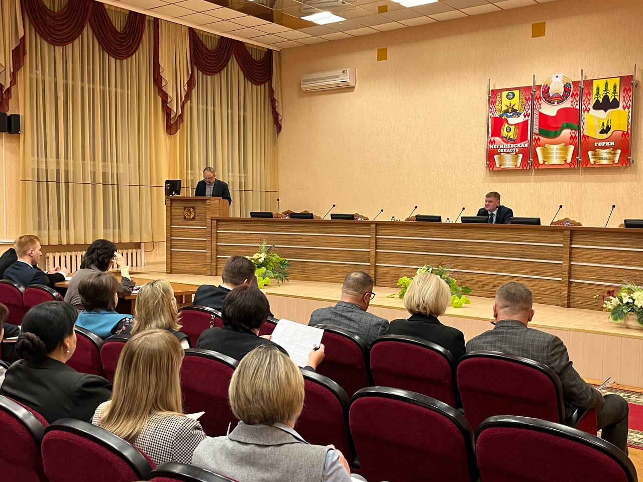 Новогоднее оформление, наведение порядка на сельхозобъектах, сохранность крупнорогатого скота – приоритеты района