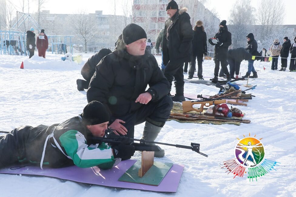 ФОТОФАКТ: в горецкой гимназии дан старт соревнованиям среди детей и подростков по биатлону «Снежный снайпер»