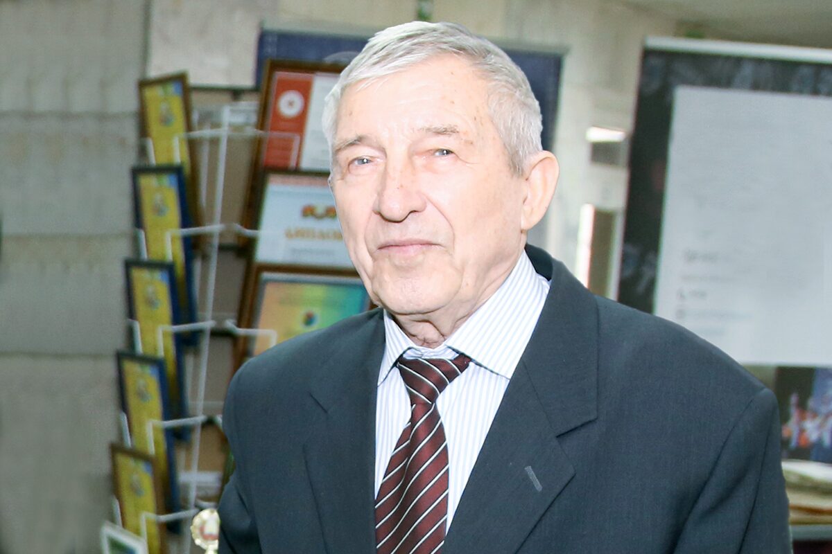 Учиться и трудиться: два постулата Генриха Яскевича