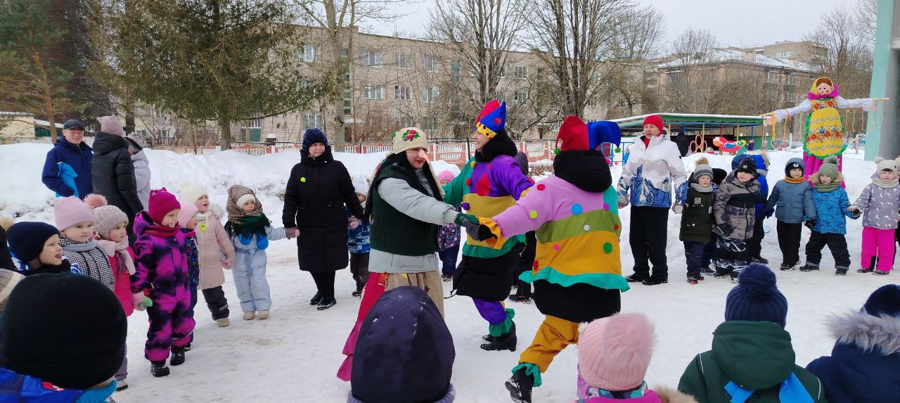В детский сад №5 заглянули сказочные герои: как дошколята провожали зиму