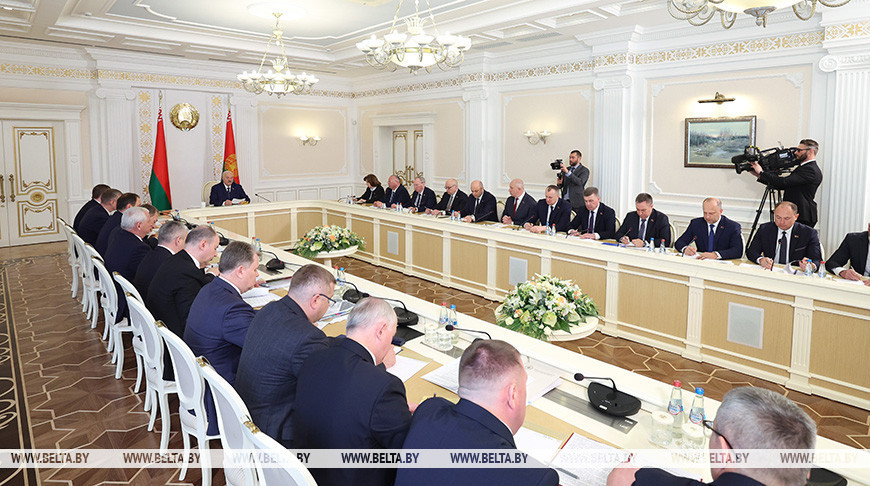 Лукашенко назвал инициативу «Один район — один проект» стратегической задачей в региональном развитии