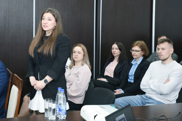 Вопросы восстановления и развития пострадавших от Чернобыля регионов обсудил министр юстиции с коллективом ООО «Ремком»