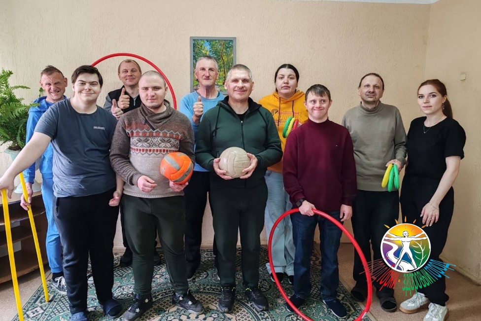 Эстафеты, азарт и единство: участники спортландии «Знай наших» показали волю к победе