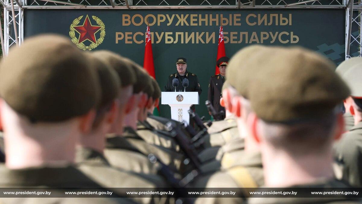 Торжественная церемония приведения к военной присяге с участием Президента