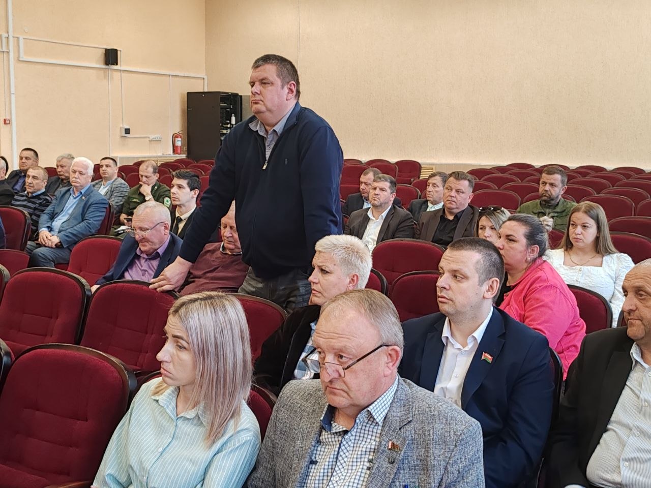 Подготовка города ко Дню Победы, сев яровых культур и прохождение медосмотров – повестка оперативного совещания в райисполкоме