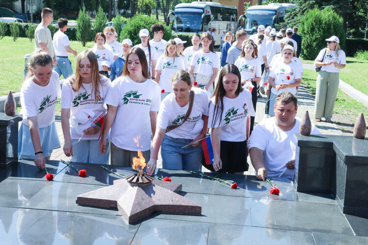 «Дорогами Памяти и Славы»: мирная Беларусь –  лучший памятник всем погибшим за ее независимость